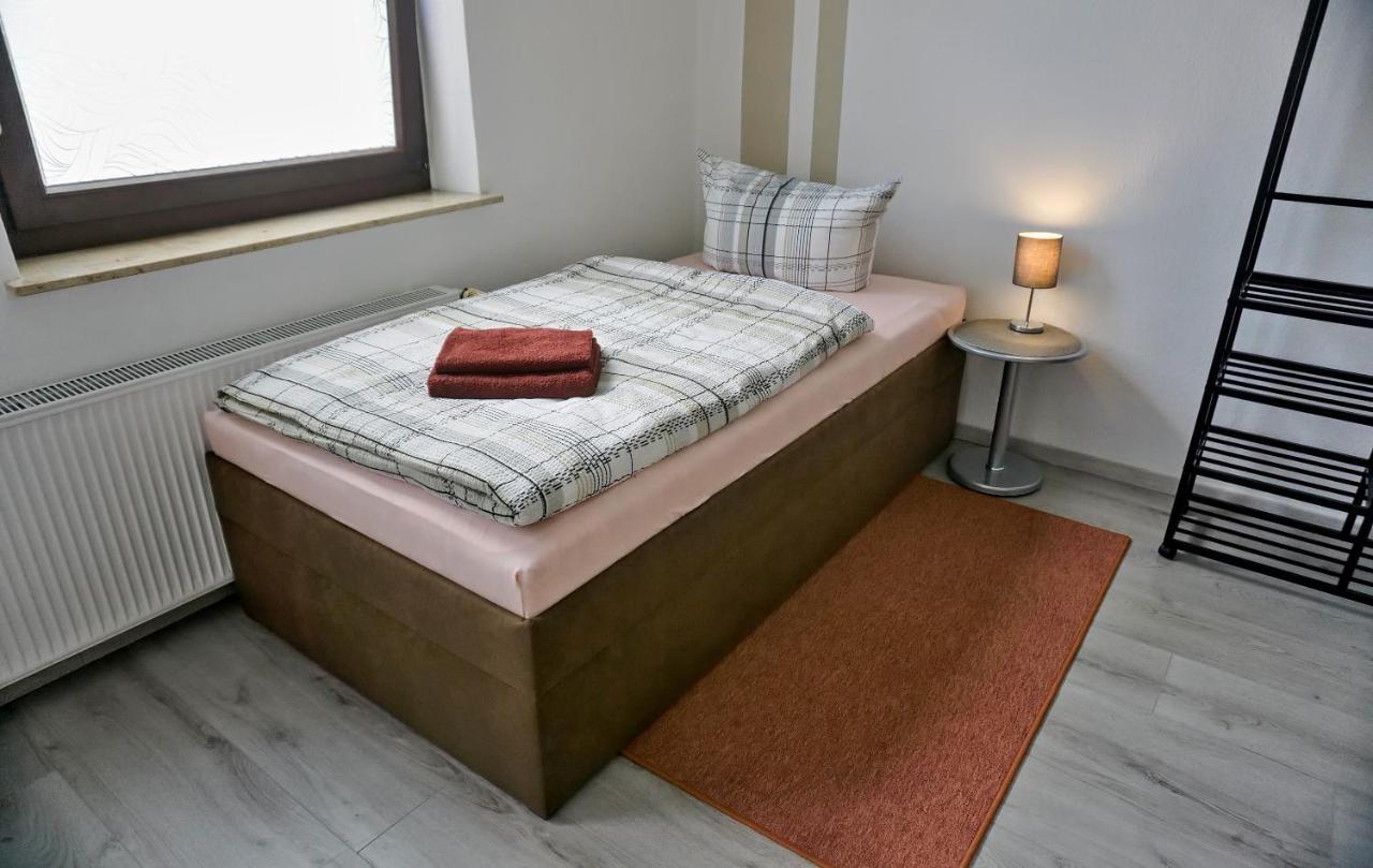 Wohnung Fuer 1 Bis 3 Personen ゾーリンゲン エクステリア 写真